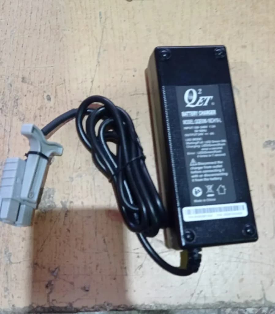 Зарядное устройство для тележек PPT15-2 24V/4А (Charger), TOR Industries, Запчасти для складской техники