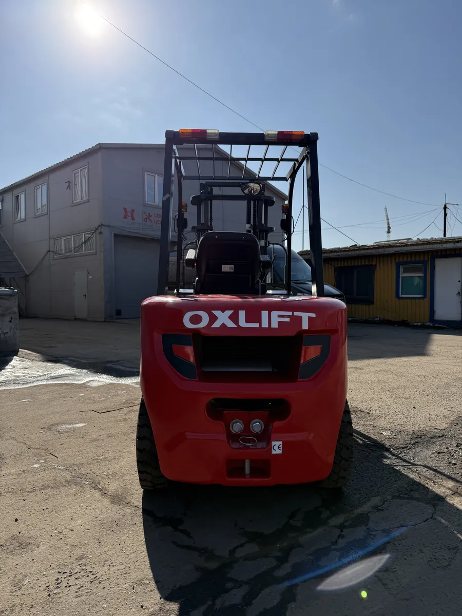 Погрузчики CPCD30-XC5K2C CPCD30-XC5K2C, OXLIFT, Вилочные погрузчики