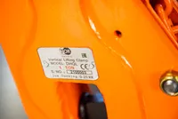 Захват вертикальный TOR DHQL (г/п 1,0 т, лист 0-22 мм), TOR Industries, Захваты